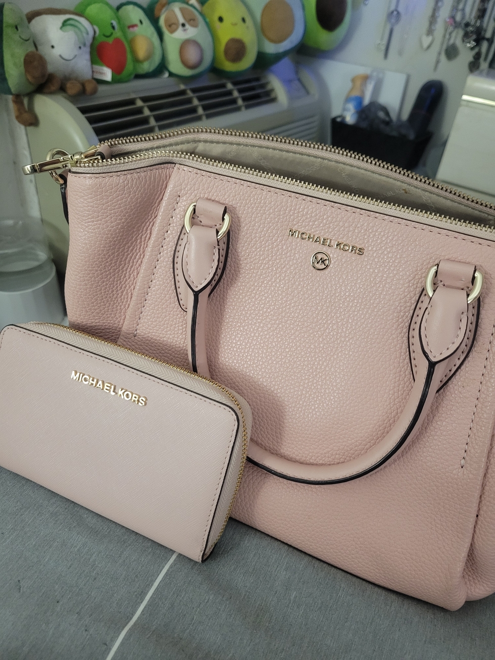Michael Kors Blush Pink Leather Shoulder Bag with Gold Hardware